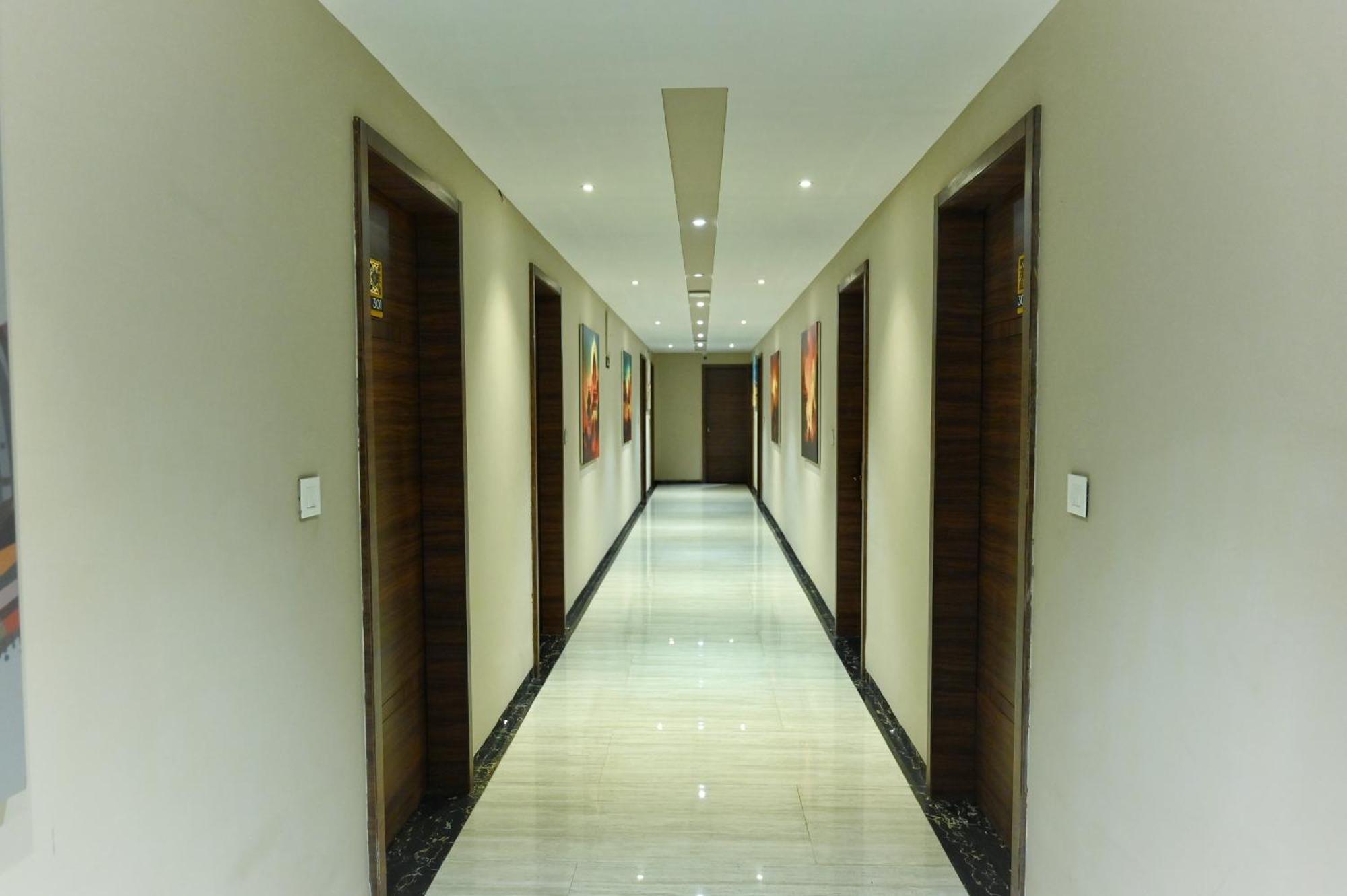 The One Hotel 纳西克 外观 照片